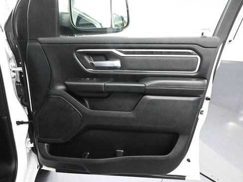 Used 2019 RAM 1500 Big Horn AWD/4WD image 45