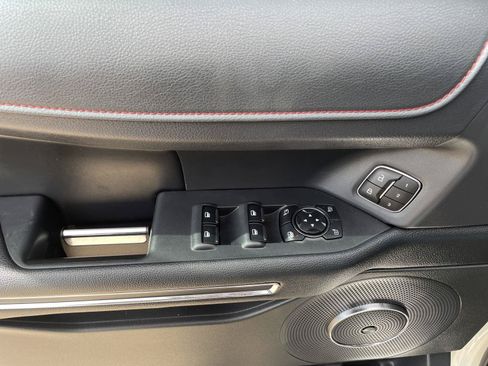 Used 2023 Ford Expedition Limited AWD/4WD image 10