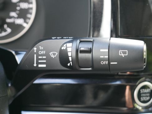 Used 2024 Nissan Pathfinder SV w/ SV Premium Package AWD/4WD image 28