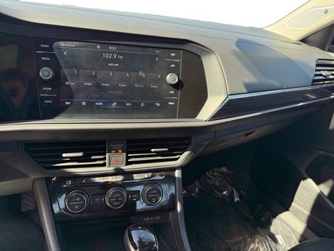 Certified 2023 Volkswagen Jetta SEL FWD image 12