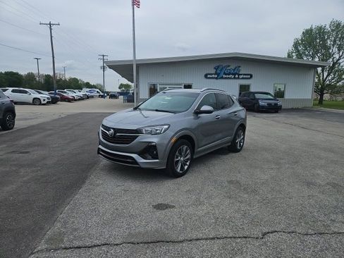 Used 2023 Buick Encore GX Select w/ Sport Touring Package AWD/4WD image 2