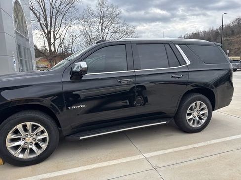 Used 2025 Chevrolet Tahoe Premier w/ Sun And Tow Package image 9