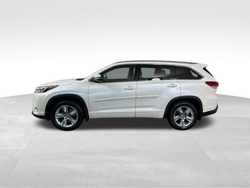 Used 2017 Toyota Highlander Limited w/ Protection Package #3 AWD/4WD image 3