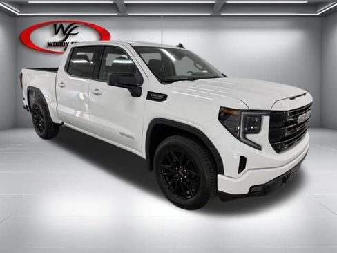 New 2026 GMC Sierra 1500 Elevation image 3
