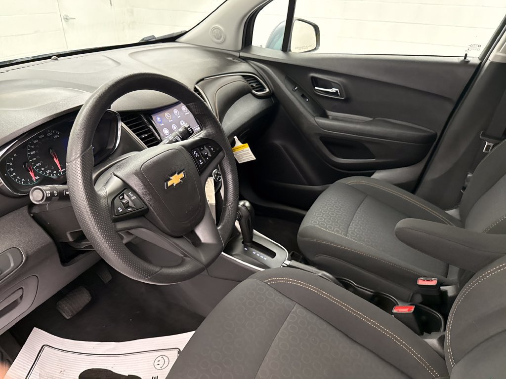 Used 2020 Chevrolet Trax LS w/ Tint and Cruise Package AWD/4WD image 12