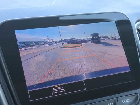 Used 2023 Chevrolet Malibu LT image 15