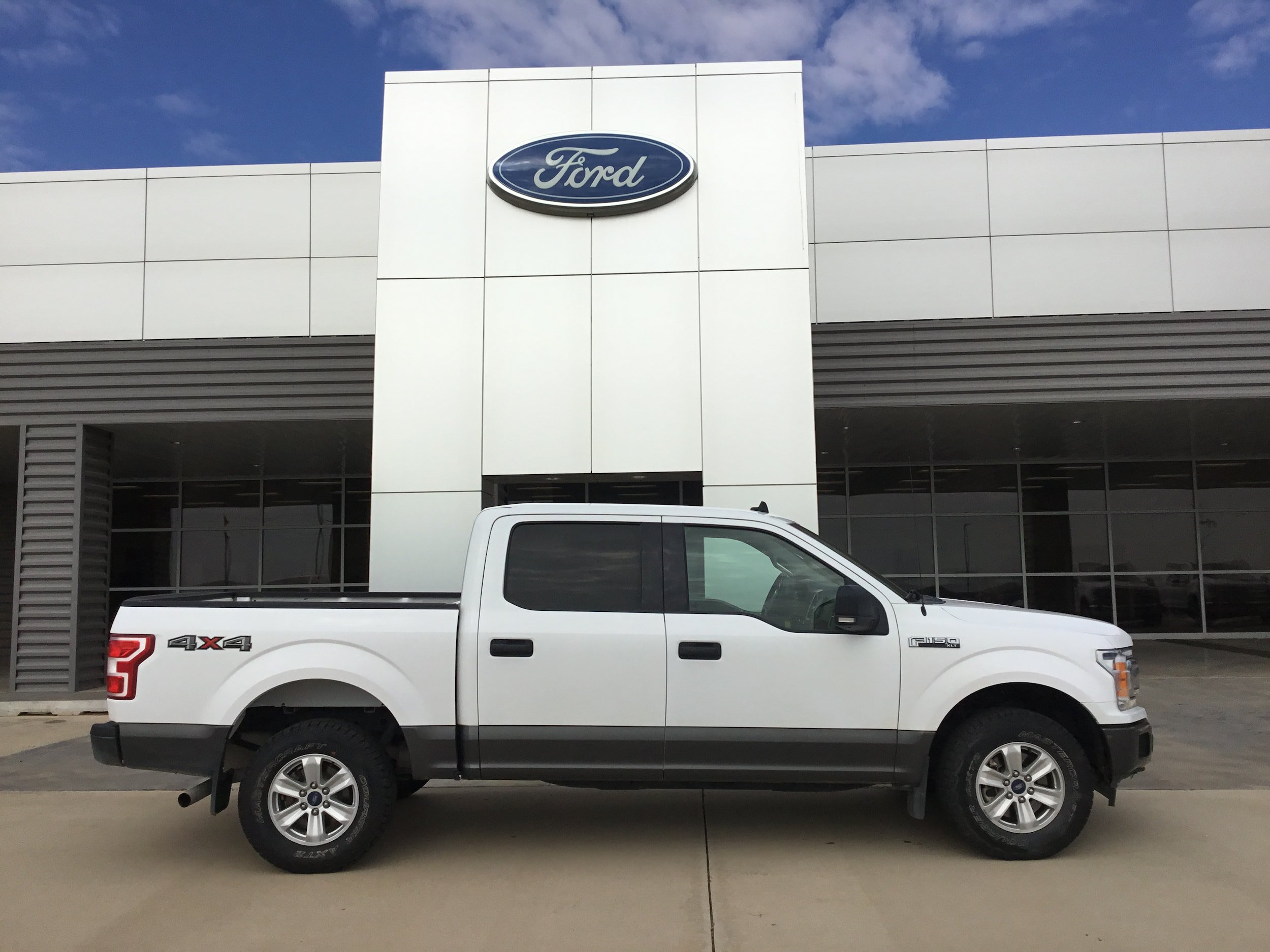 Used 2019 Ford F150 XLT w/ Equipment Group 301A Mid AWD/4WD image 3