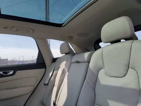 New 2026 Volvo XC60 B5 Ultra w/ Protection Package Premier image 26