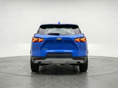 Used 2025 Chevrolet Blazer LT FWD image 7
