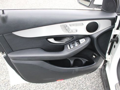 Used 2019 Mercedes-Benz GLC 300 GLC 300 4MATIC AWD 4dr SUV image 22