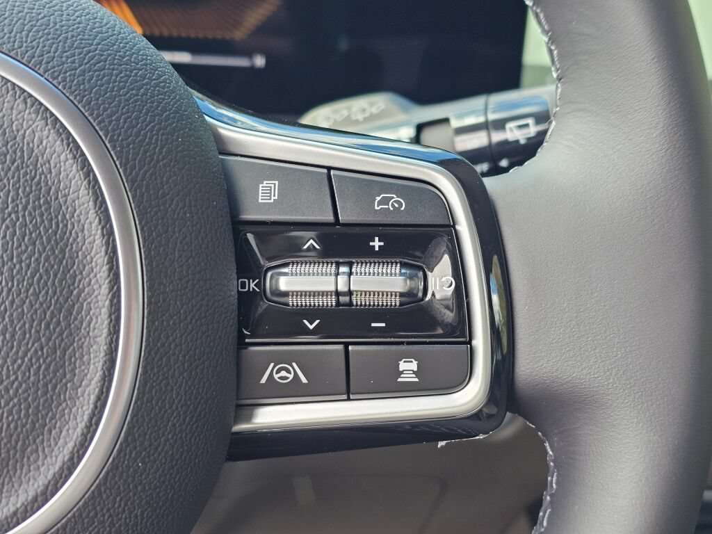 New 2026 Kia Carnival FWD image 37