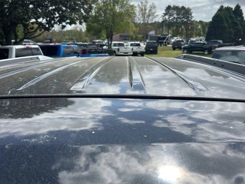 Used 2016 Cadillac Escalade Luxury AWD/4WD image 16