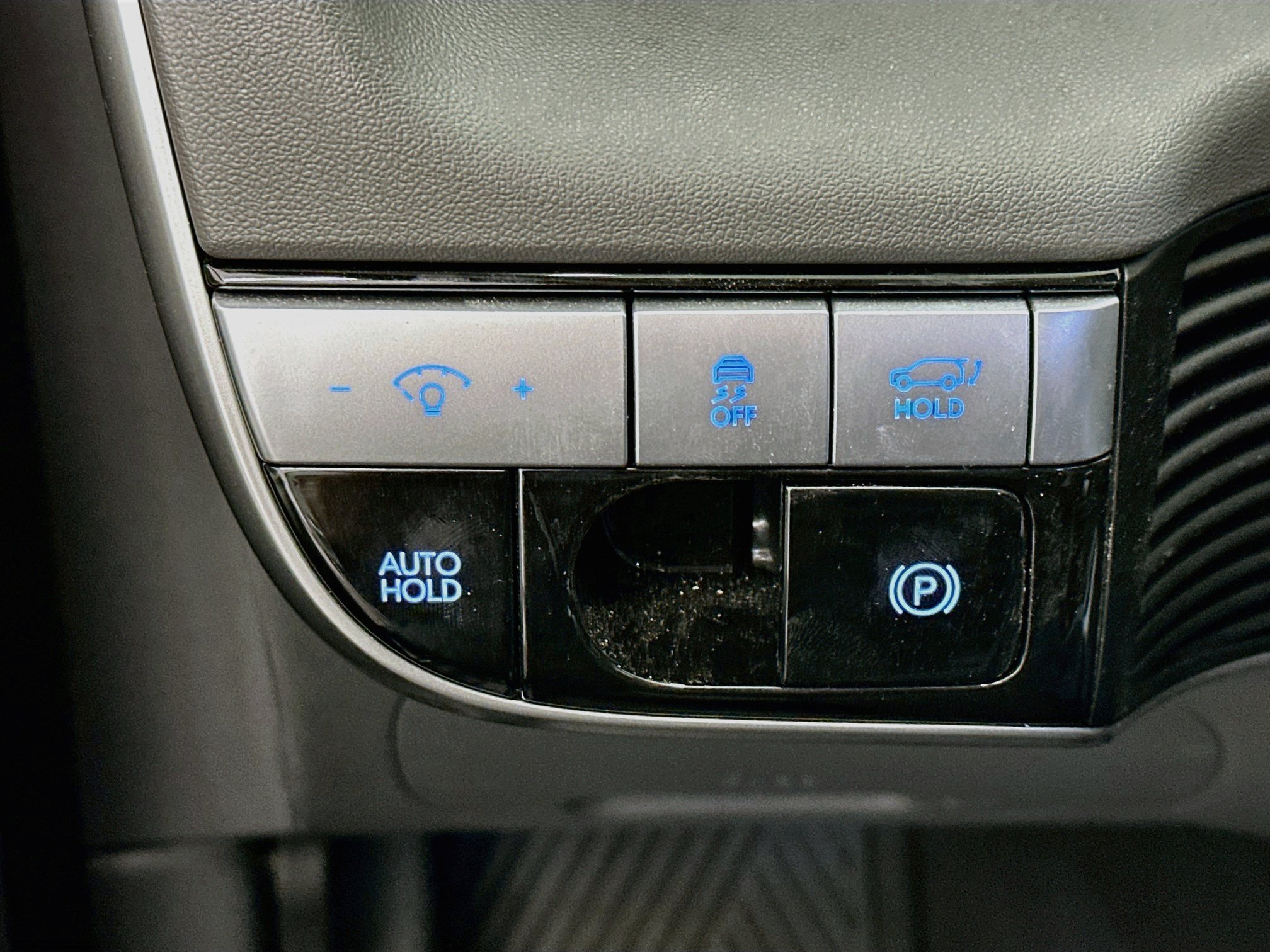 Used 2024 Hyundai Ioniq 5 SEL AWD/4WD image 17