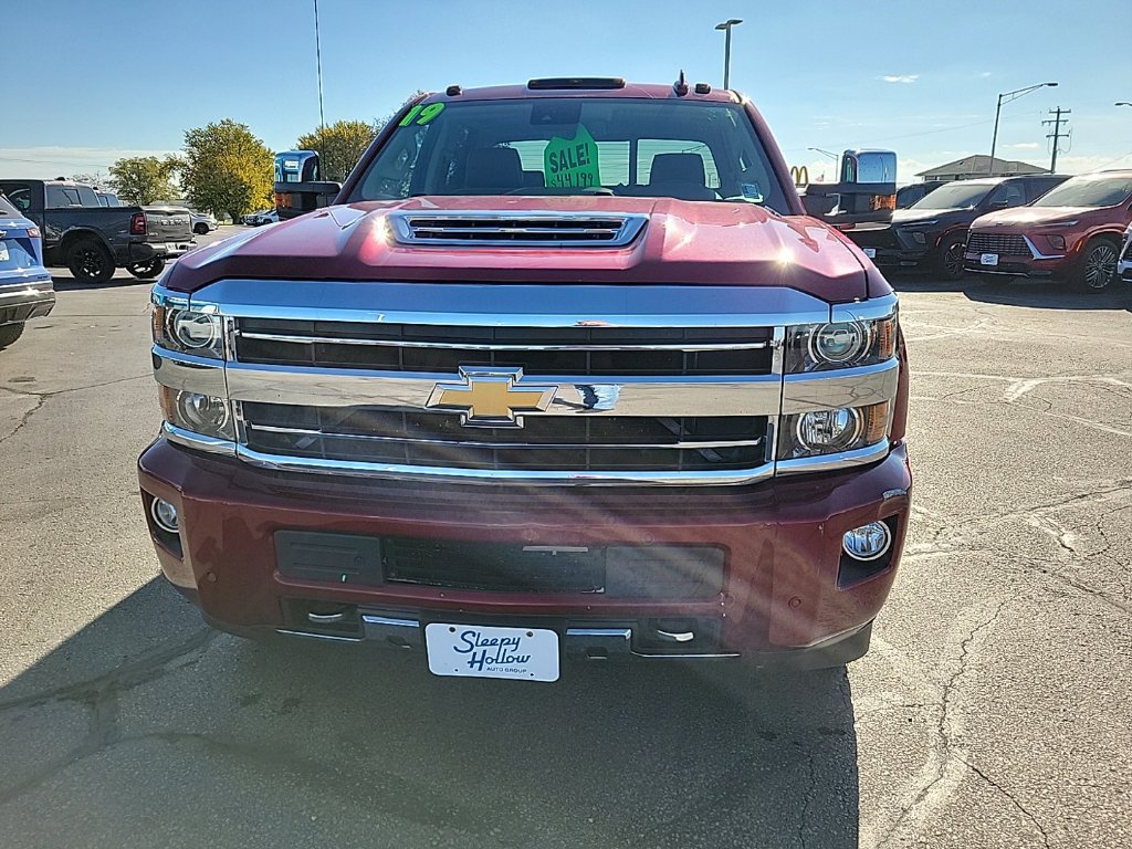 Used 2019 Chevrolet Silverado 2500 High Country w/ Duramax Plus Package AWD/4WD image 2