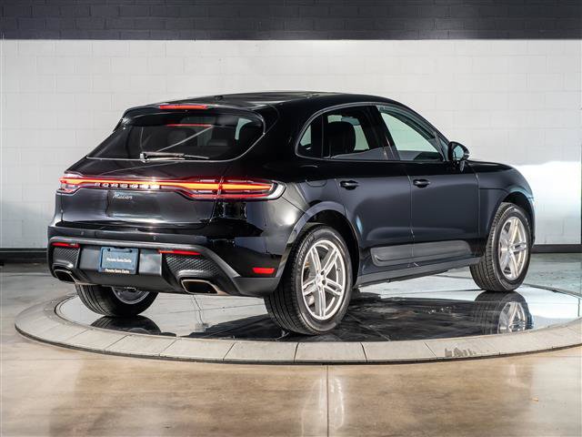 Used 2026 Porsche Macan AWD/4WD image 9