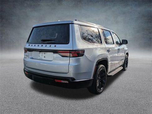 Used 2022 Jeep Wagoneer Series I image 4