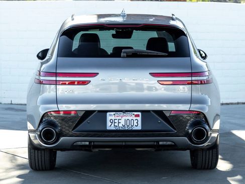 Used 2023 Genesis GV70 2.5T Sport Prestige w/ Sport Prestige Package image 9