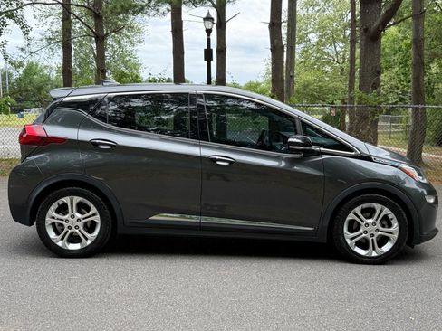 Used 2018 Chevrolet Bolt LT FWD image 4