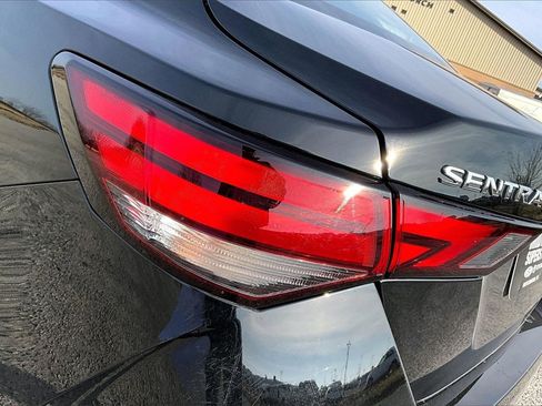 Used 2024 Nissan Sentra SV image 24