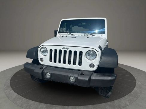 Used 2017 Jeep Wrangler Unlimited Sport w/ Connectivity Group AWD/4WD image 3