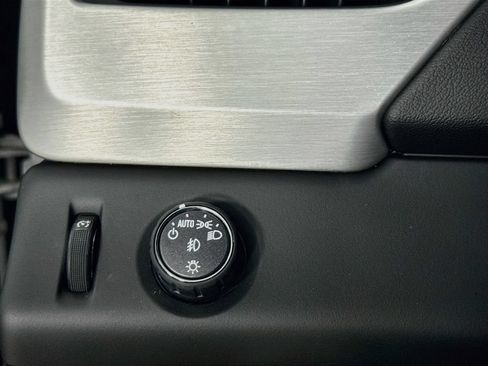 Used 2017 GMC Yukon SLT w/ Premium Edition RWD image 13