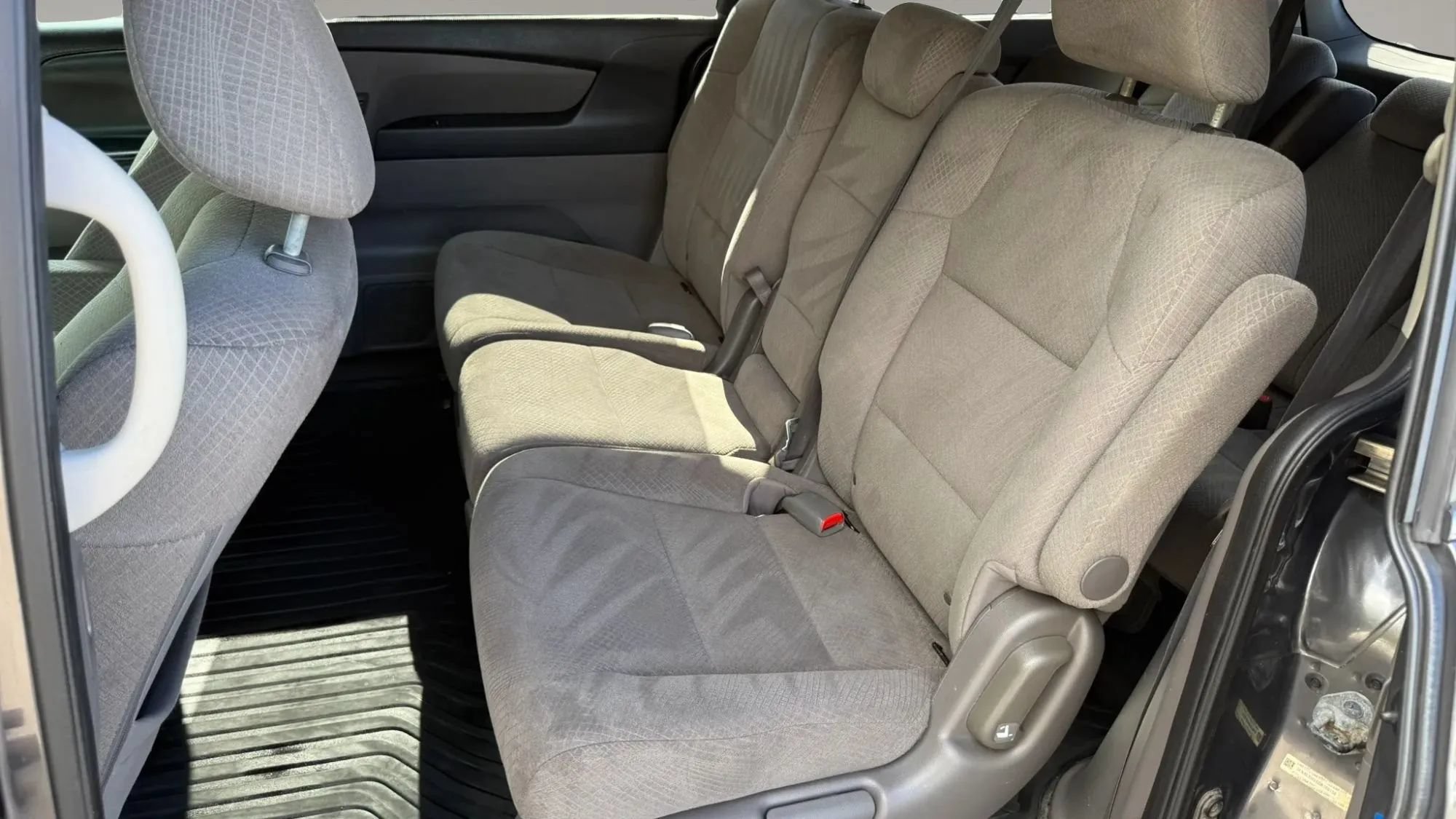 Used 2016 Honda Odyssey SE image 27