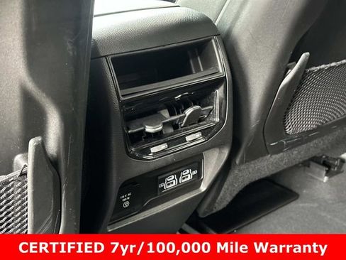 Used 2022 Jeep Grand Cherokee Laredo w/ Luxury Tech Group I image 15