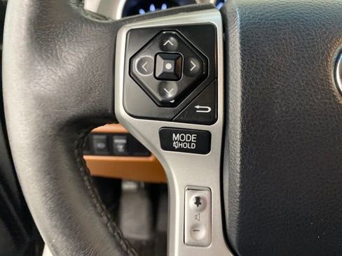 Used 2015 Toyota Sequoia Platinum AWD/4WD image 19
