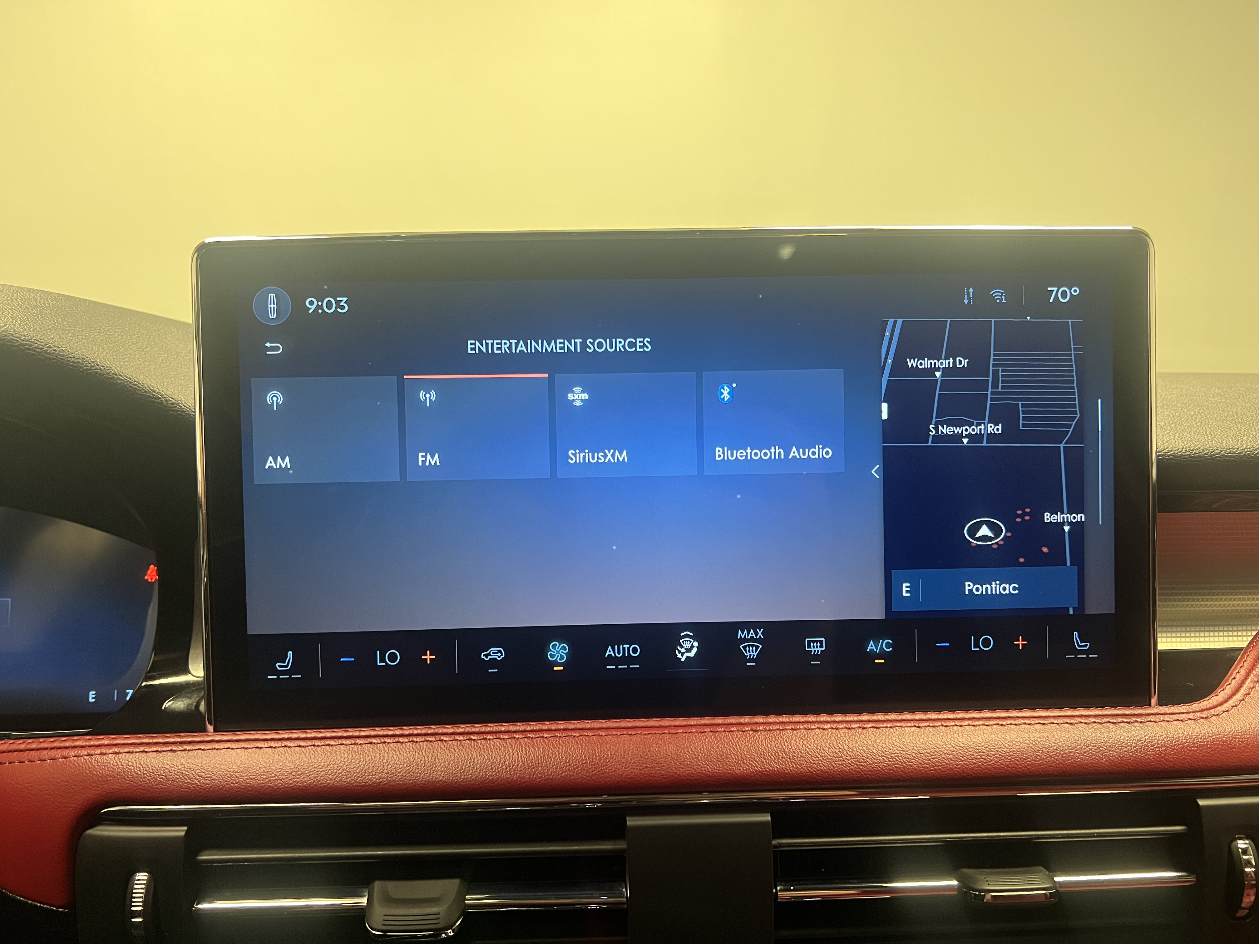 Used 2025 Lincoln Corsair Grand Touring AWD/4WD image 23