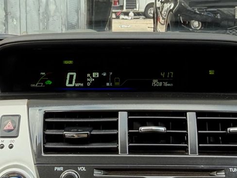Used 2014 Toyota Prius V Three FWD image 32