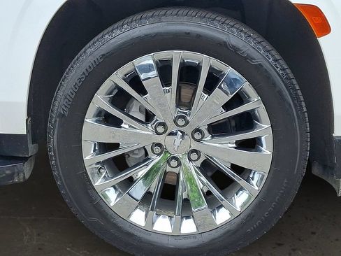 Used 2022 Chevrolet Tahoe High Country AWD/4WD image 9