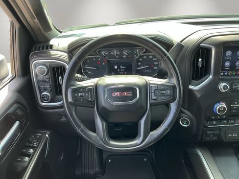 Used 2022 GMC Sierra 2500 AT4 w/ AT4 Preferred Package AWD/4WD image 10