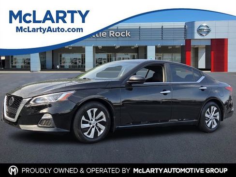 Certified 2019 Nissan Altima 2.5 S FWD image 1