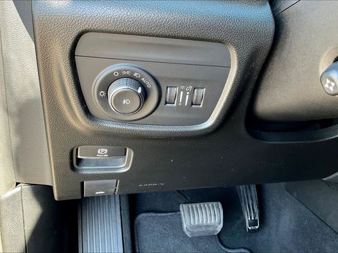 Certified 2023 Jeep Grand Cherokee L Limited w/ Luxury Tech Group II image 34