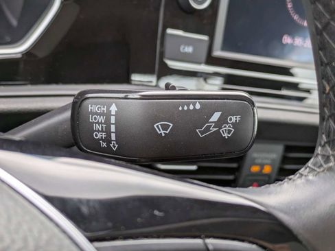 Used 2019 Volkswagen Jetta SE FWD image 35