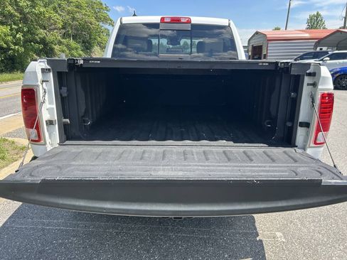 Used 2015 RAM 1500 Laramie AWD/4WD image 14