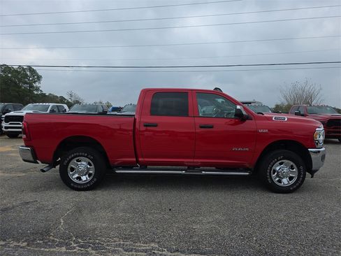 Used 2022 RAM 2500 Tradesman w/ Towing Technology Group image 4