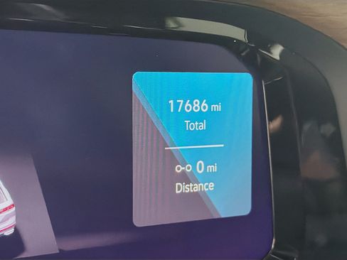 Used 2025 Volkswagen Atlas SE AWD/4WD image 18