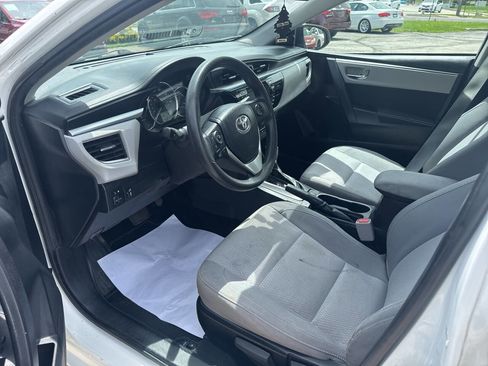 Used 2014 Toyota Corolla LE FWD image 6