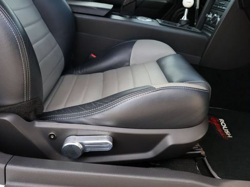 Used 2005 Ford Mustang GT RWD image 23