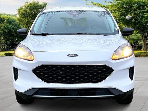 Certified 2022 Ford Escape SE AWD/4WD image 3