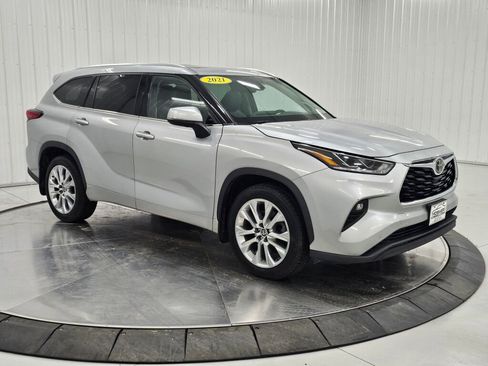Used 2021 Toyota Highlander Limited image 7