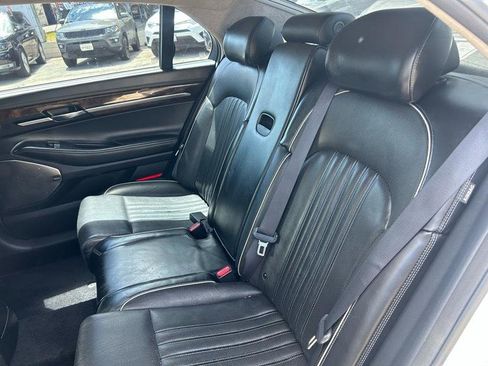 Used 2017 Genesis G90 3.3T Premium RWD image 15
