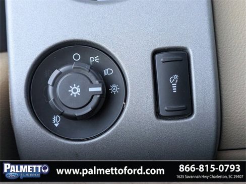 Used 2015 Ford F250 Lariat w/ Lariat Ultimate Package image 27