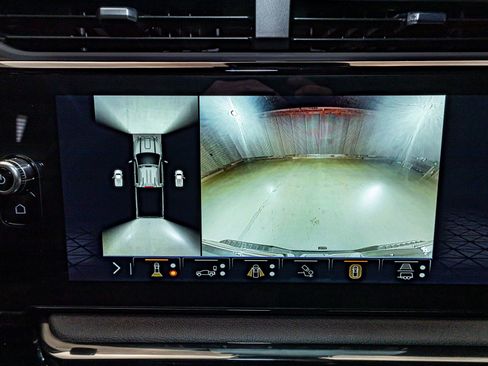 Used 2025 GMC Sierra 2500 AT4 w/ AT4 Premium Plus Package image 23