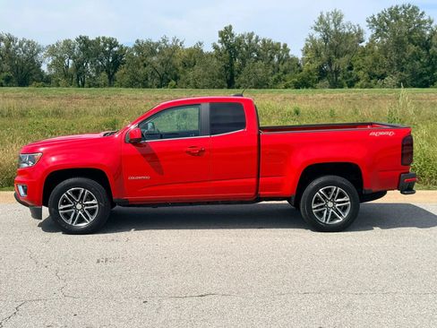 Used 2020 Chevrolet Colorado LT w/ LT Convenience Package AWD/4WD image 16