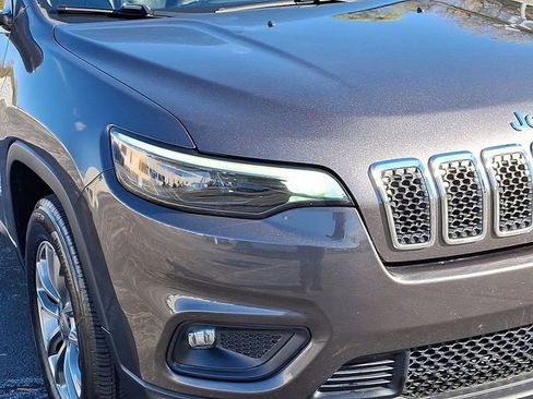 Used 2019 Jeep Cherokee Latitude Plus w/ Cold Weather Group image 11