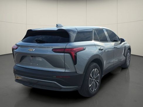 Used 2025 Chevrolet Blazer EV LT w/ LPO, All-Weather Mat Package FWD image 8