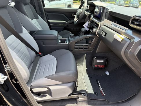 New 2026 Toyota Tacoma TRD Off-Road AWD/4WD image 13