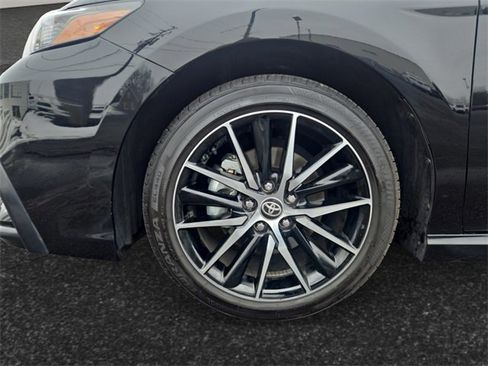 Certified 2024 Toyota Camry SE image 4